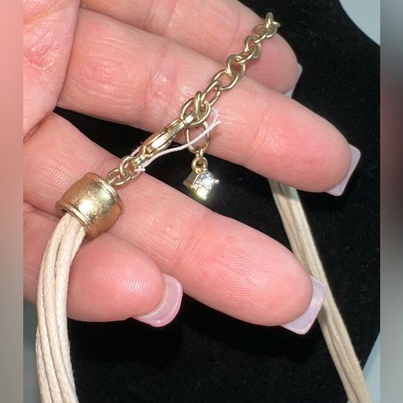 Crystal triple pendant bib statement necklace - Picture 2 of 4